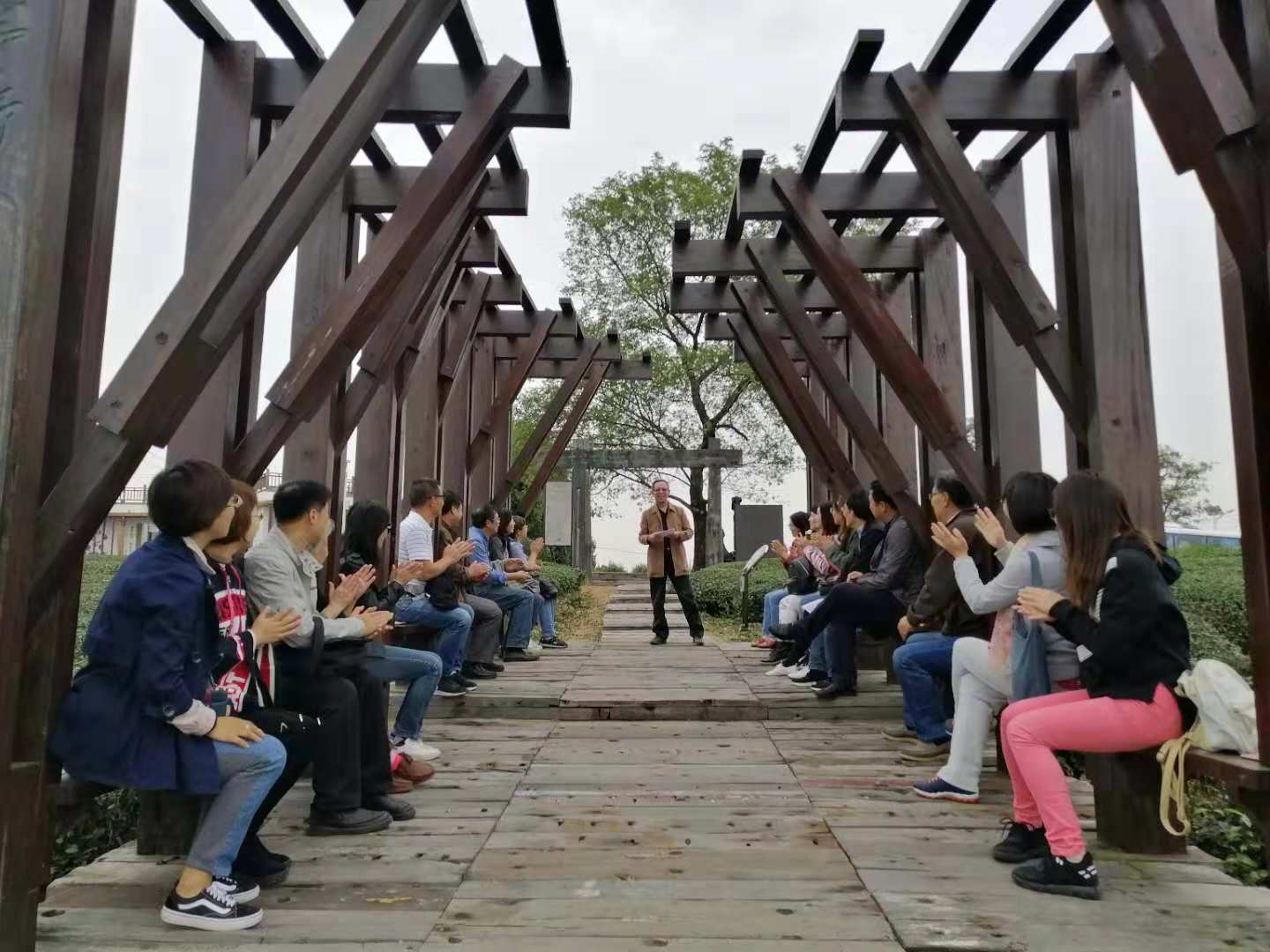 1539695488928991.jpg 1539695488928991.jpg